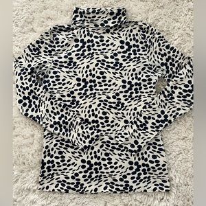 EUC J. Crew Wavy Dots Tissue Turtleneck in Navy Dalmatian. Size Medium.